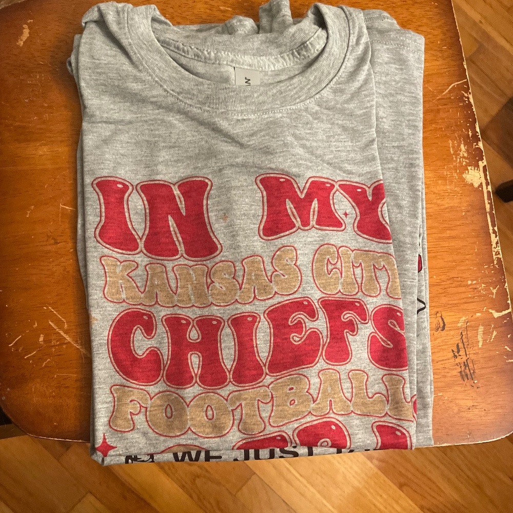 3 XXL AND XXXL Sweat Shirts